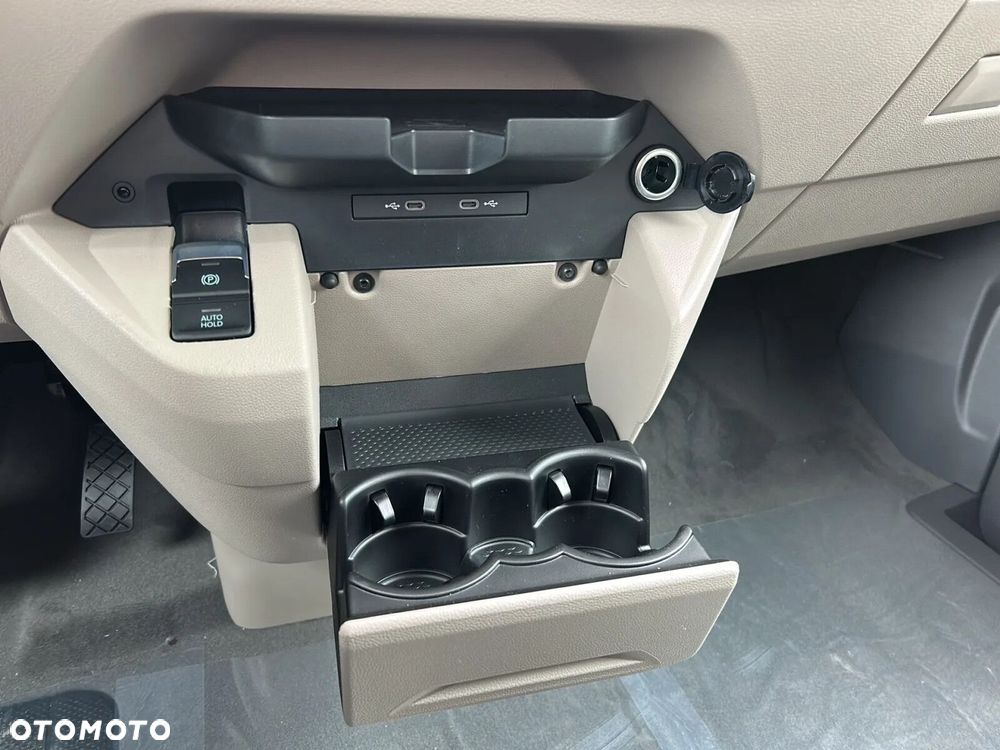 Volkswagen California - 36