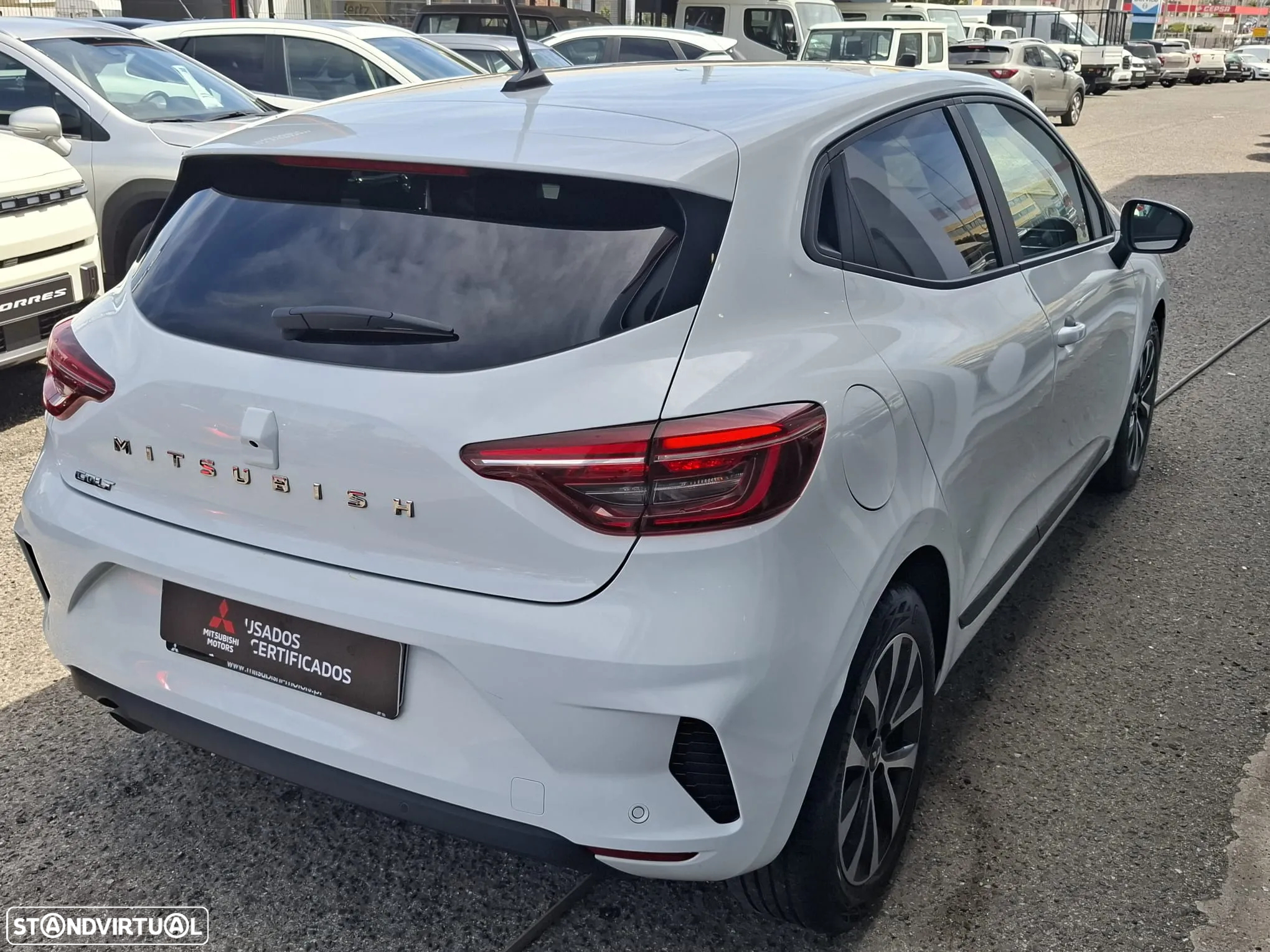 Mitsubishi Colt 1.0 MPI-T Invite - 6