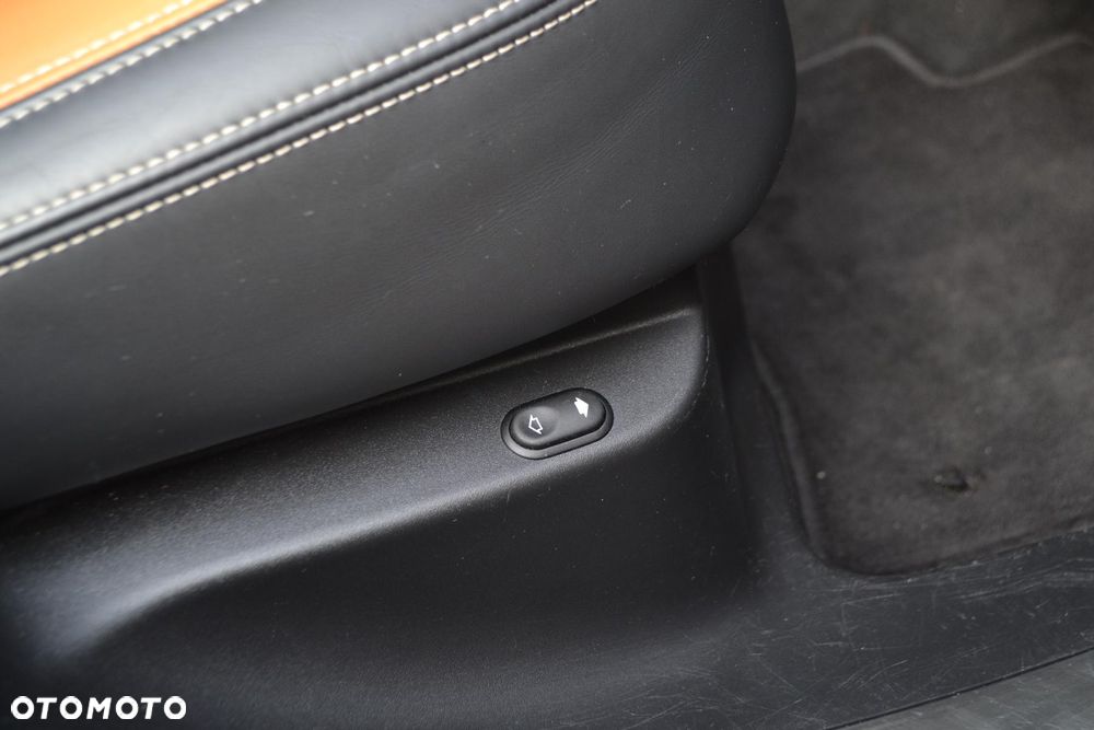 Land Rover Range Rover Velar 2.0 Si4 GPF R-Dynamic HSE - 14