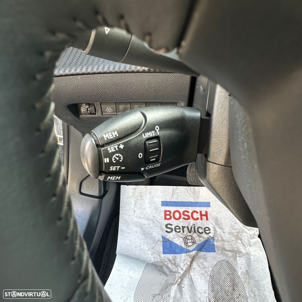 Peugeot e-2008 50 kWh Active Pack - 15