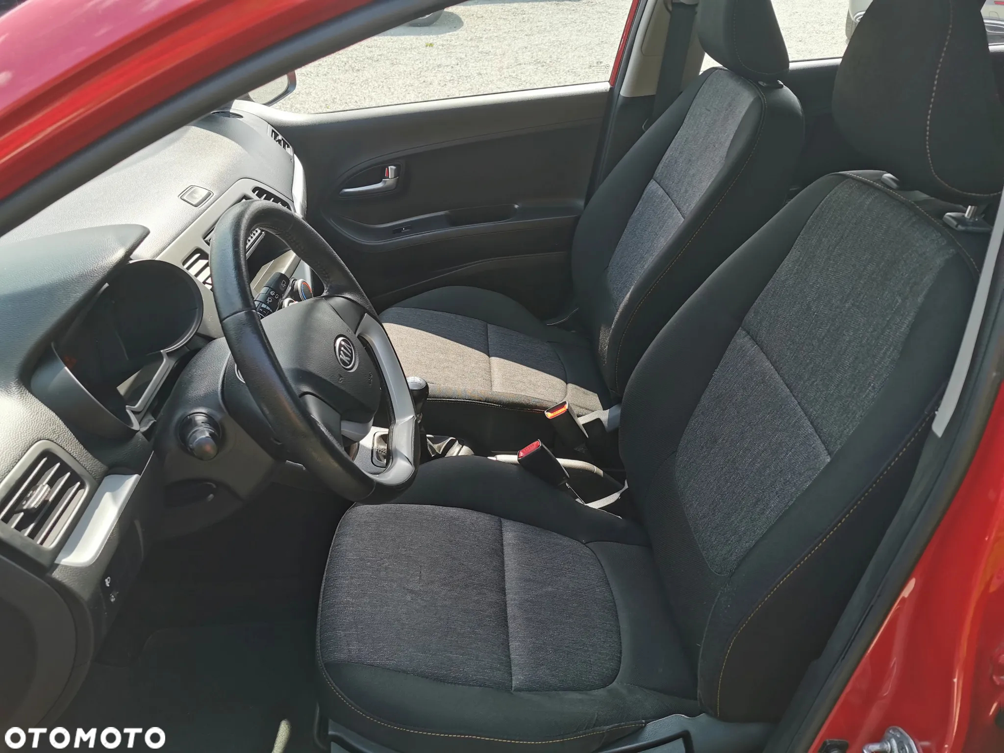 Kia Picanto 1.0 Dream Team Edition - 13