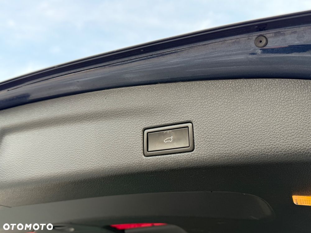 Volkswagen Sharan 2.0 TDI Highline DSG - 8