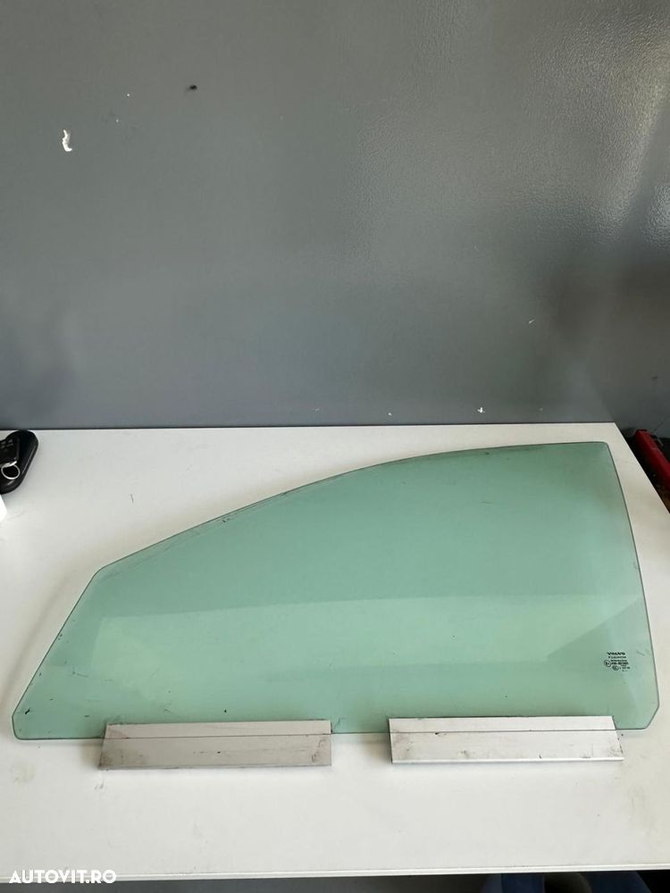 Geam stanga fata Volvo XC90 30779414