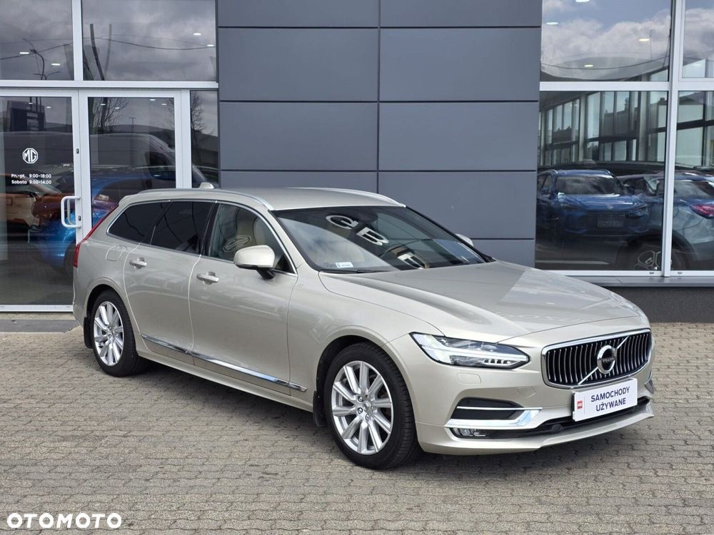 Volvo V90 D4 SCR AWD Inscription - 4
