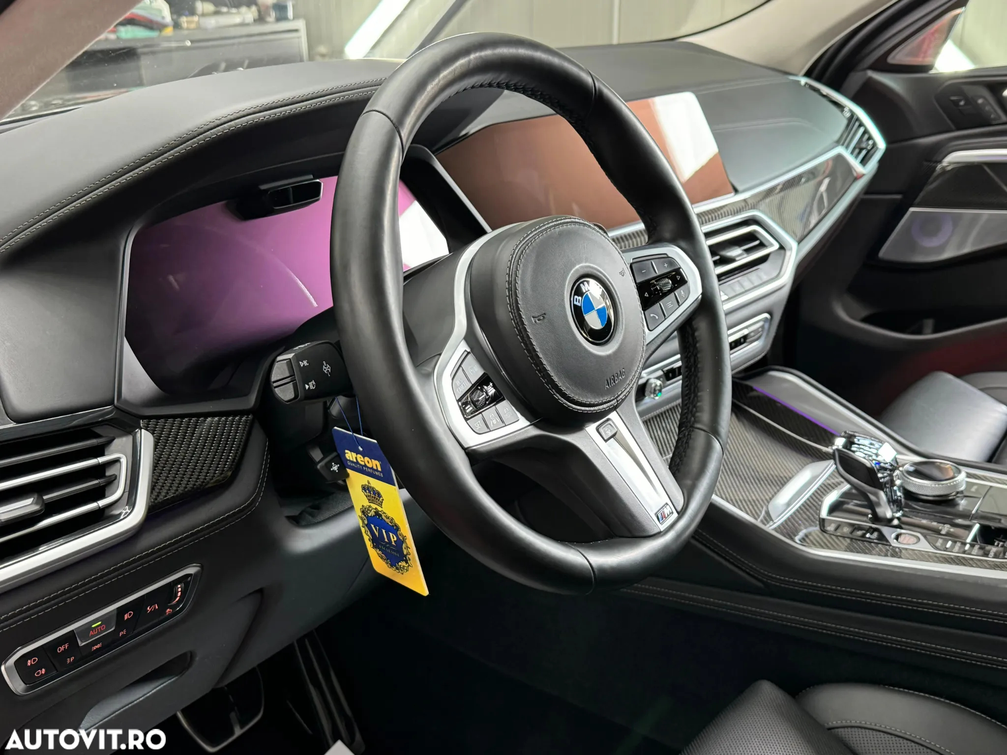 BMW X6 M M50i - 13
