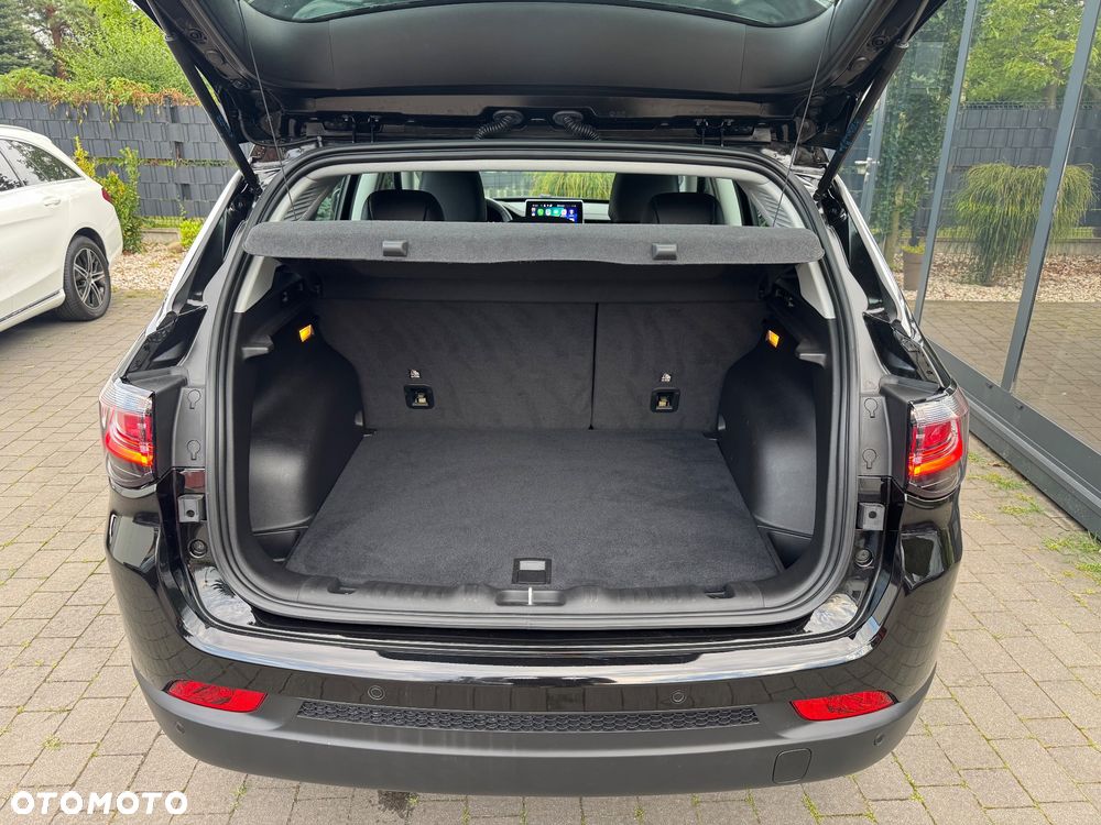 Jeep Compass 1.5 GSE T4 48V e-Hybrid Automatik Night Eagle - 28
