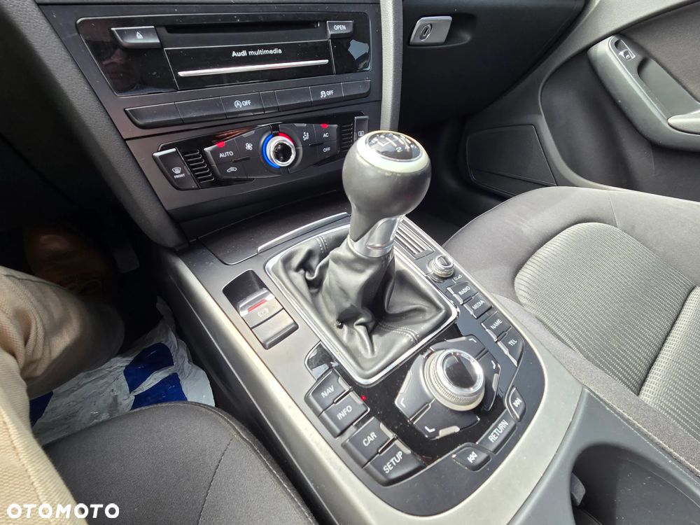 Audi A4 Avant 2.0 TDI - 15