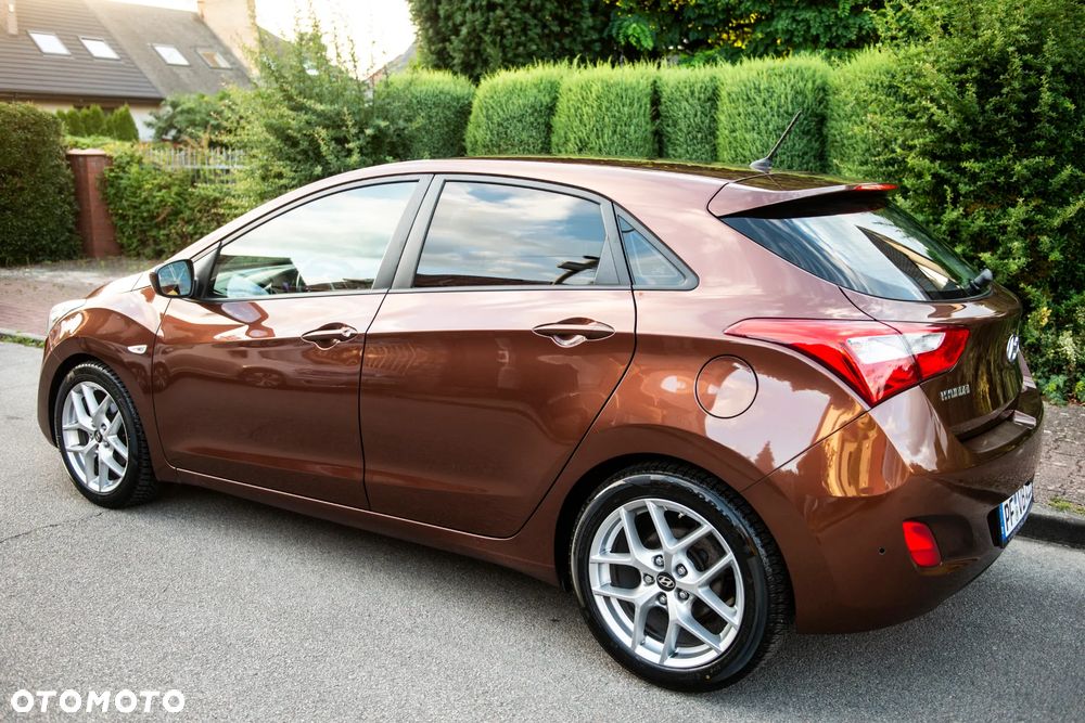 Hyundai i30 1.4 Comfort - 12