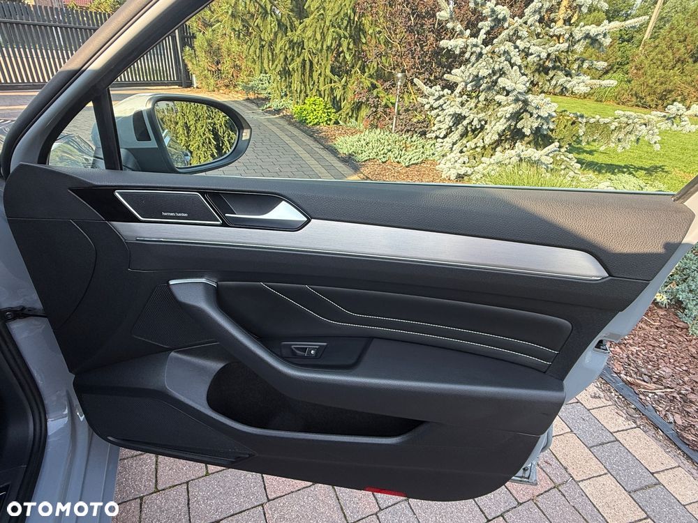 Volkswagen Passat 2.0 TSI Elegance DSG - 30