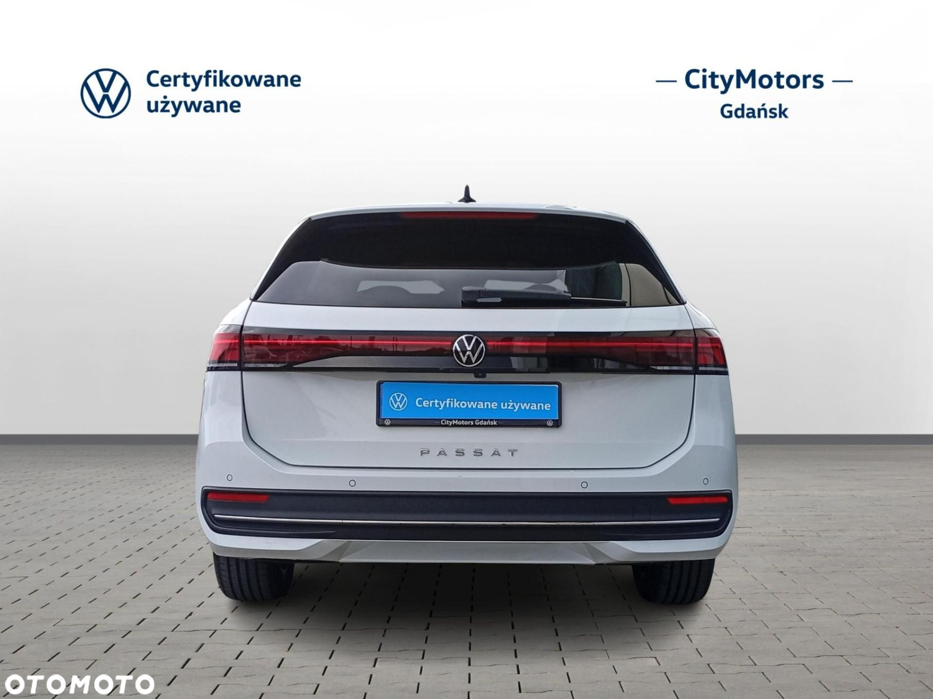 Volkswagen Passat - 18