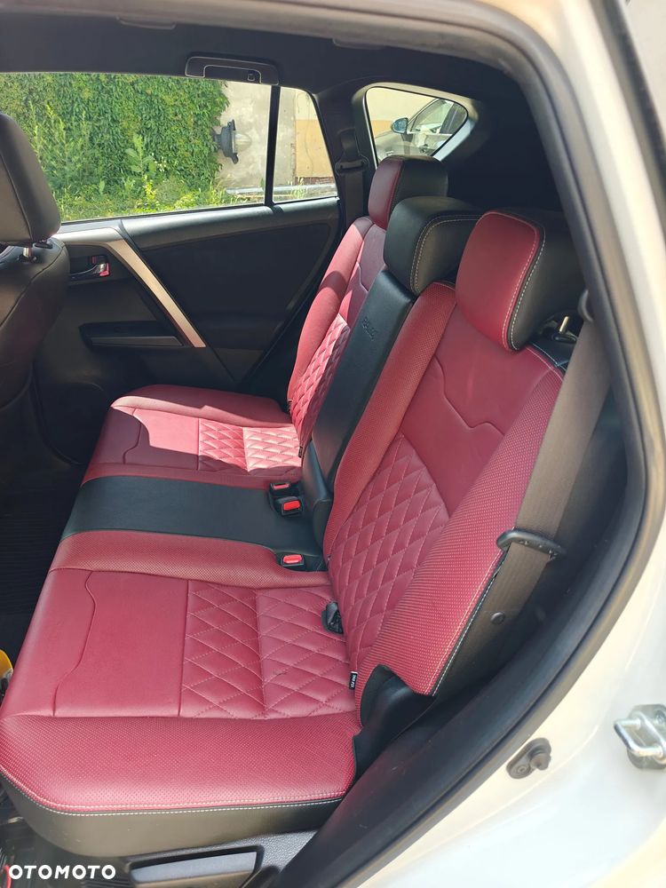 Toyota RAV4 Hybrid Premium 4x4 - 11