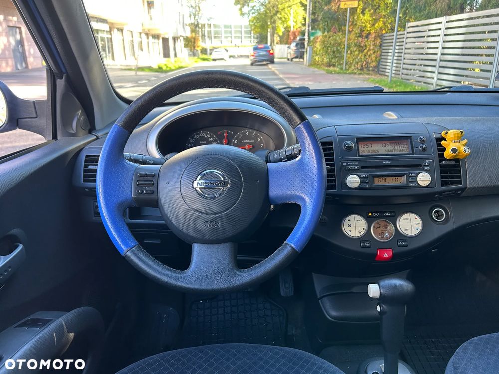Nissan Micra 2004 photo 4