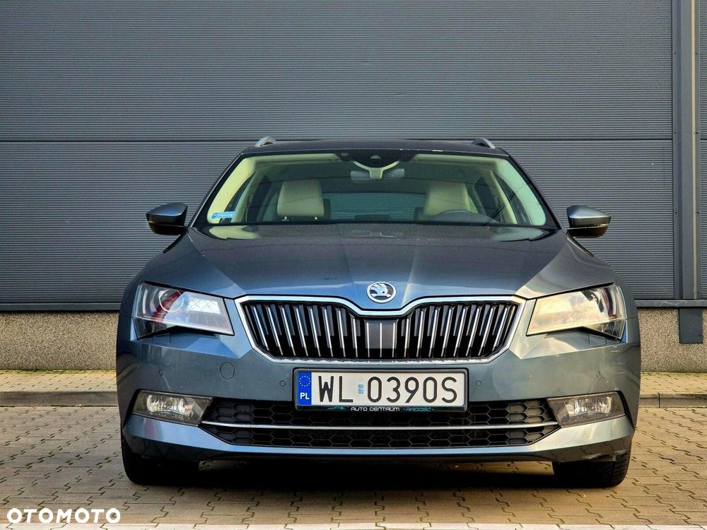 Skoda Superb 2.0 TDI SCR 4x4 L&K DSG - 10