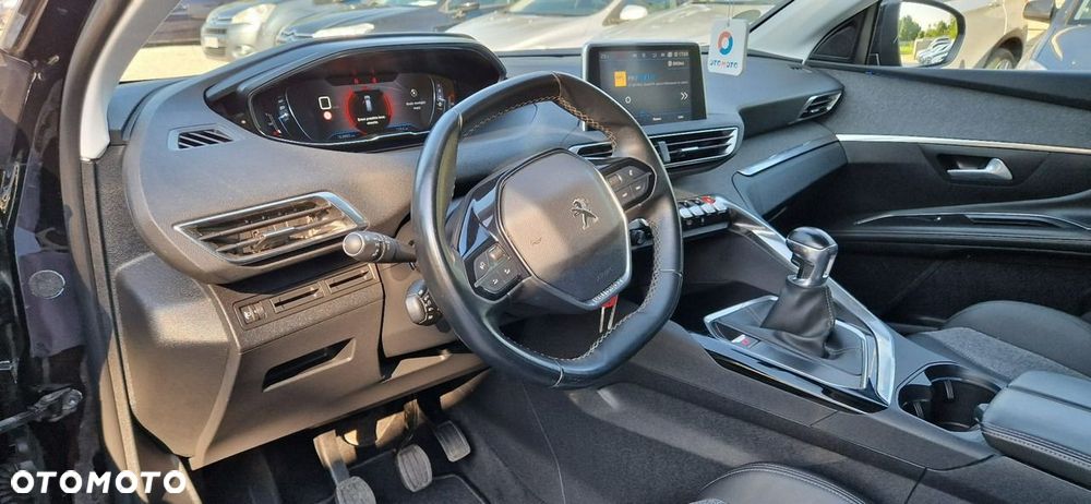 Peugeot 5008 - 21
