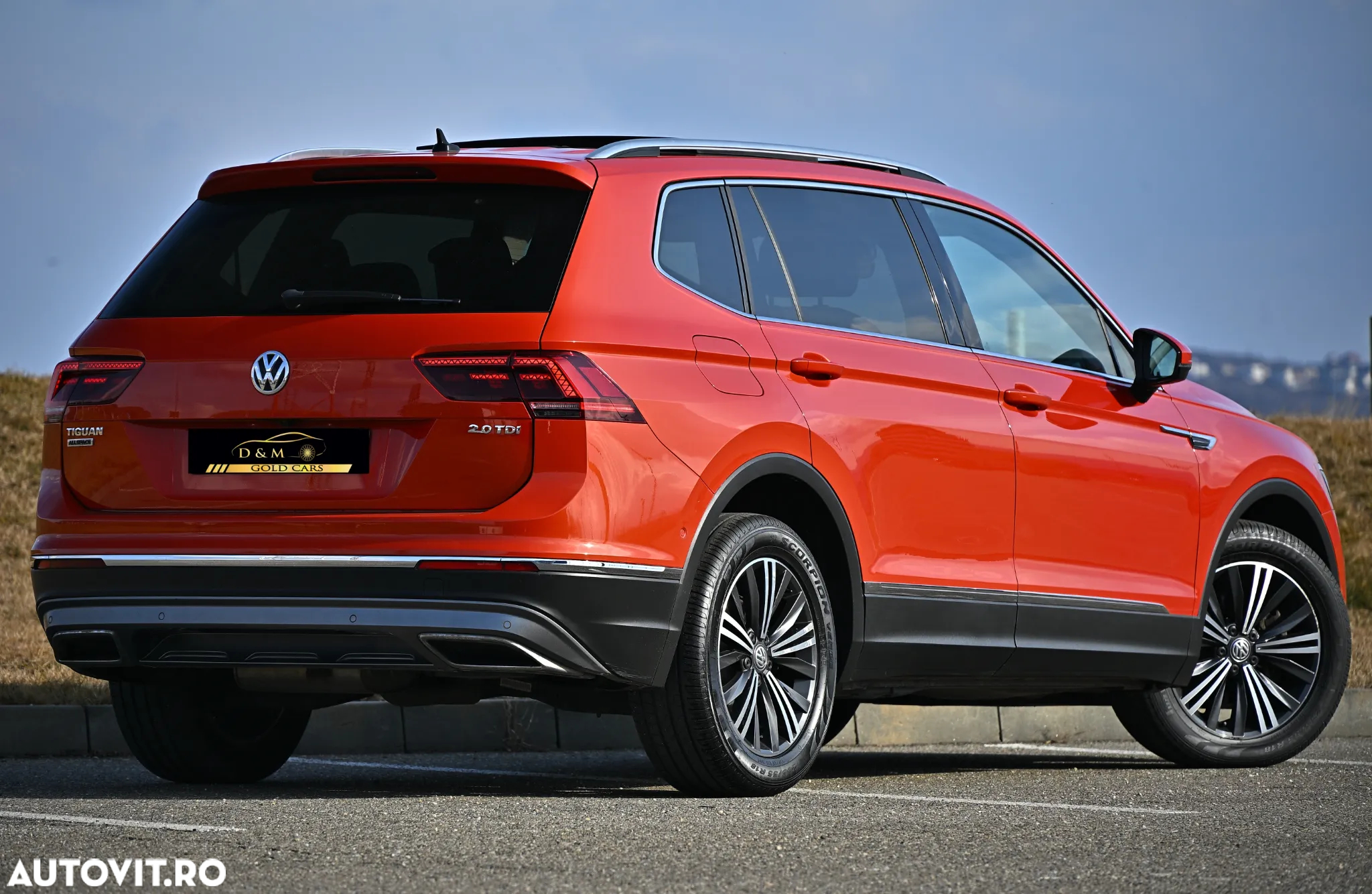 Volkswagen Tiguan Allspace 2.0 TDI SCR DSG Comfortline - 4