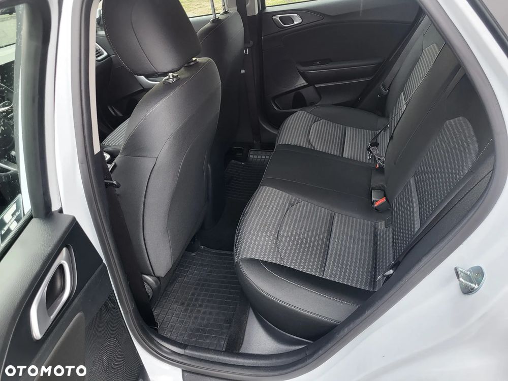 Kia XCeed 1.0 T-GDI M - 11