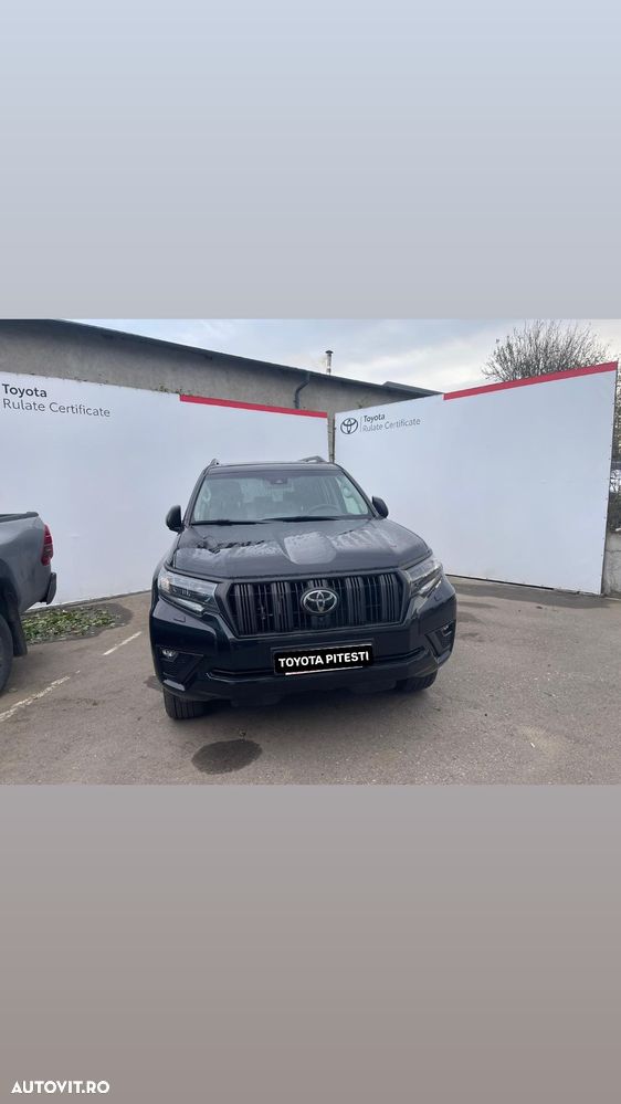 Toyota Land Cruiser 2.8l D-4D 204 CP A/T Luxury Black Matte Edition - 2