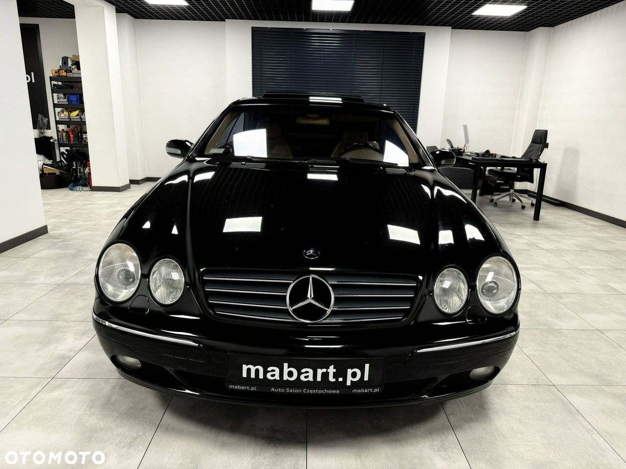 Mercedes-Benz CL - 9