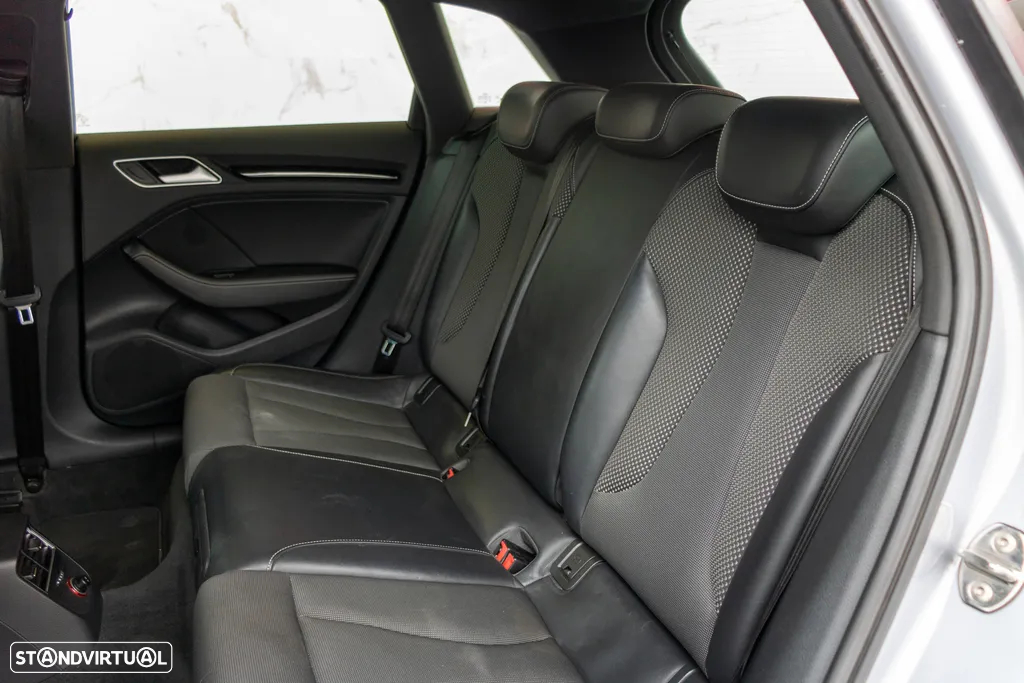 Audi A3 Sportback 1.6 TDI S-line - 18
