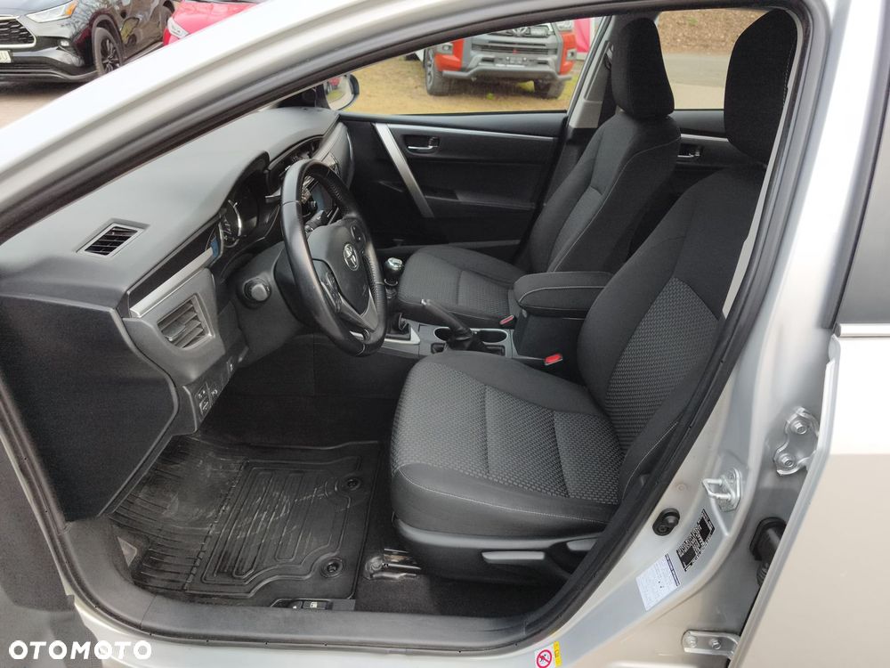 Toyota Corolla 1.6 Premium EU6 - 16
