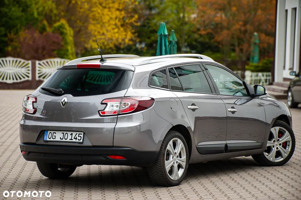 Renault Megane TCe 180 Dynamique - 4