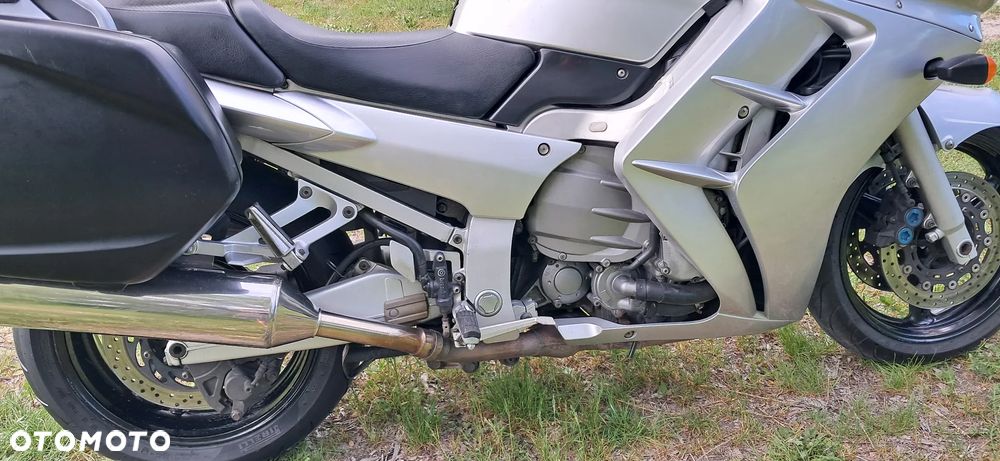 Yamaha FJR - 4