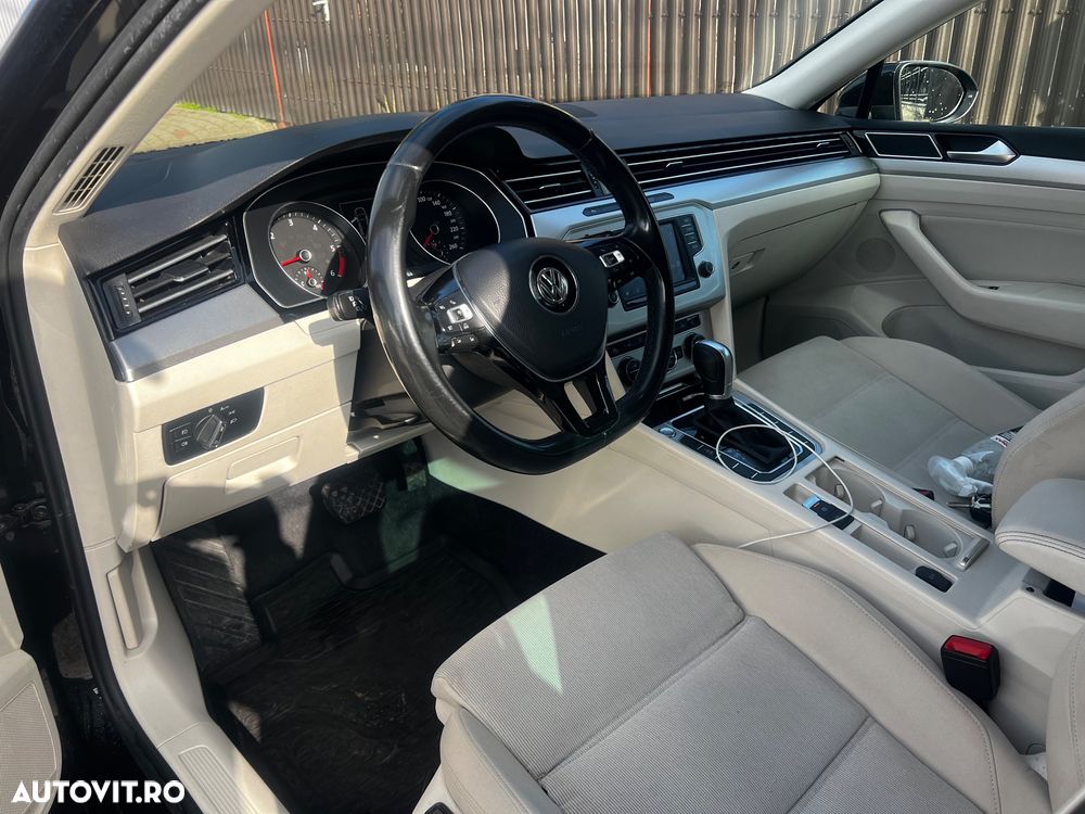 Volkswagen Passat 2.0 TDI DSG Highline - 8