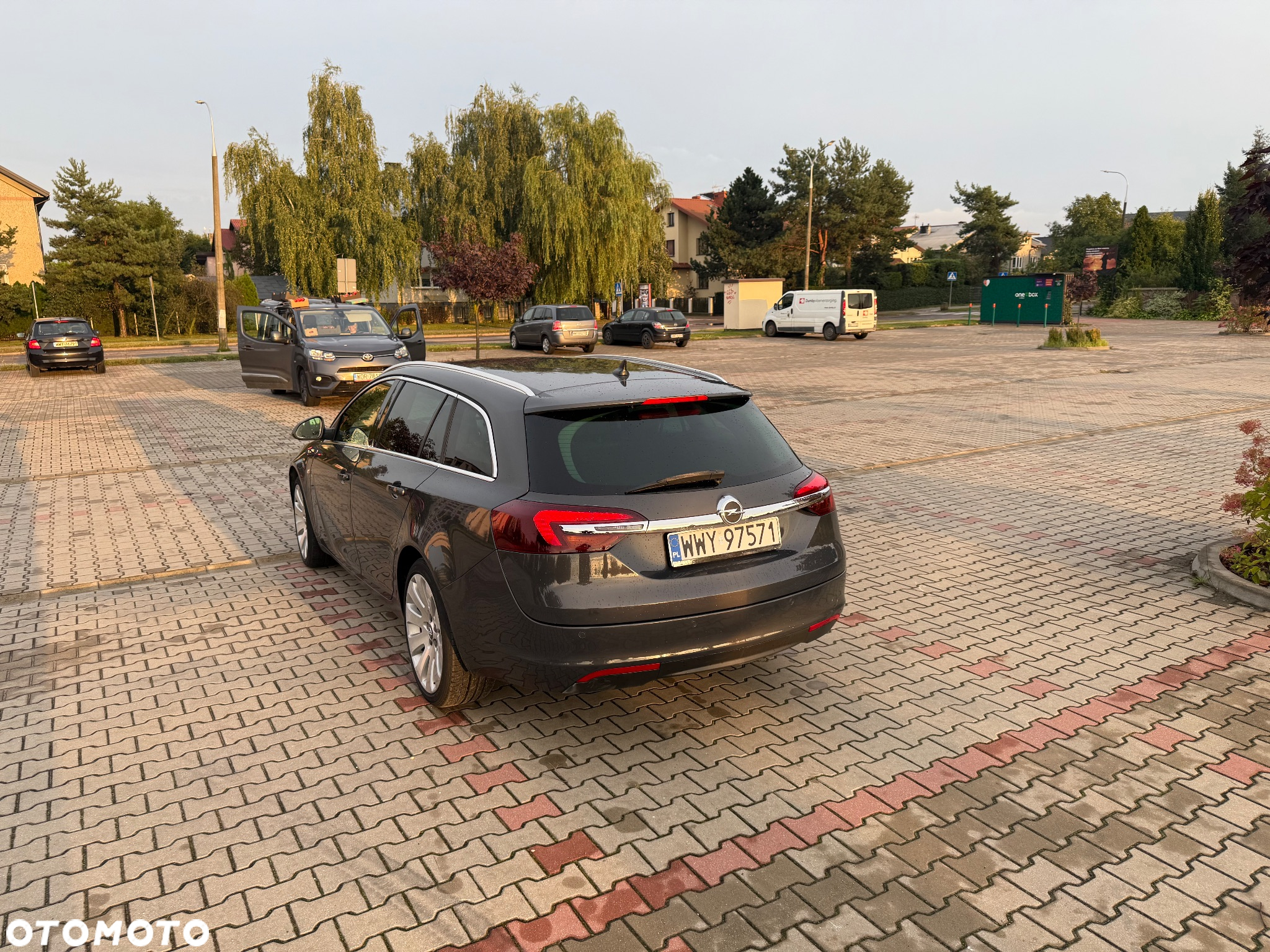Opel Insignia 2.0 CDTI Edition - 11