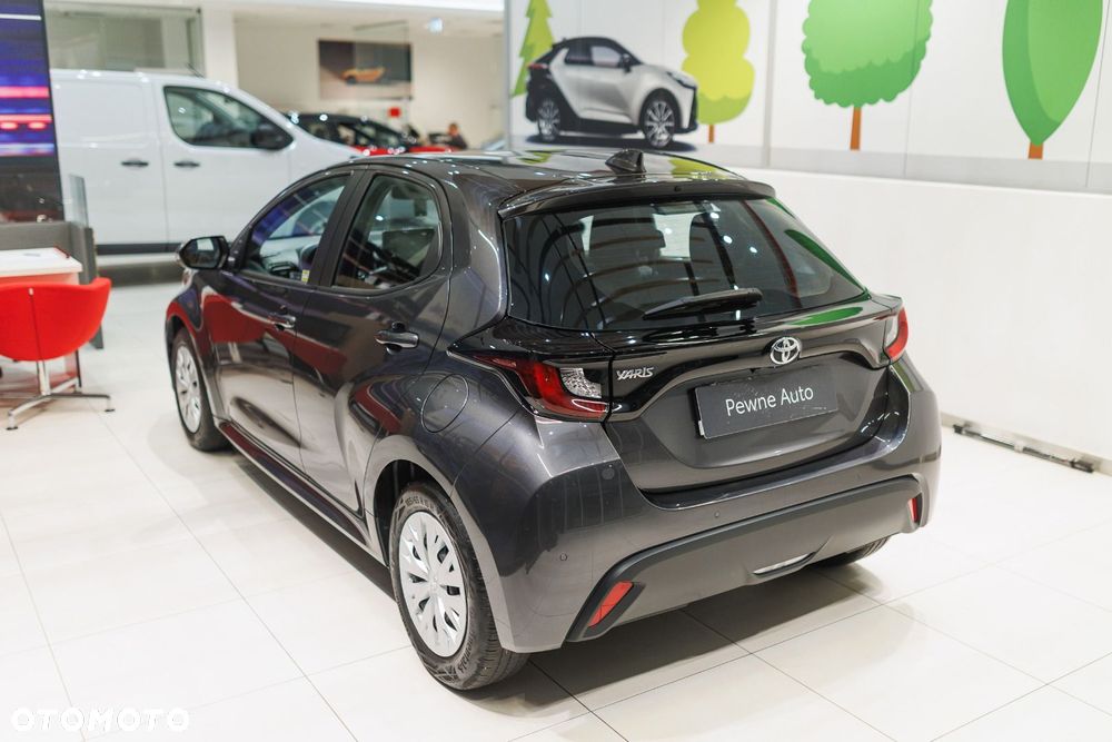 Toyota Yaris - 4