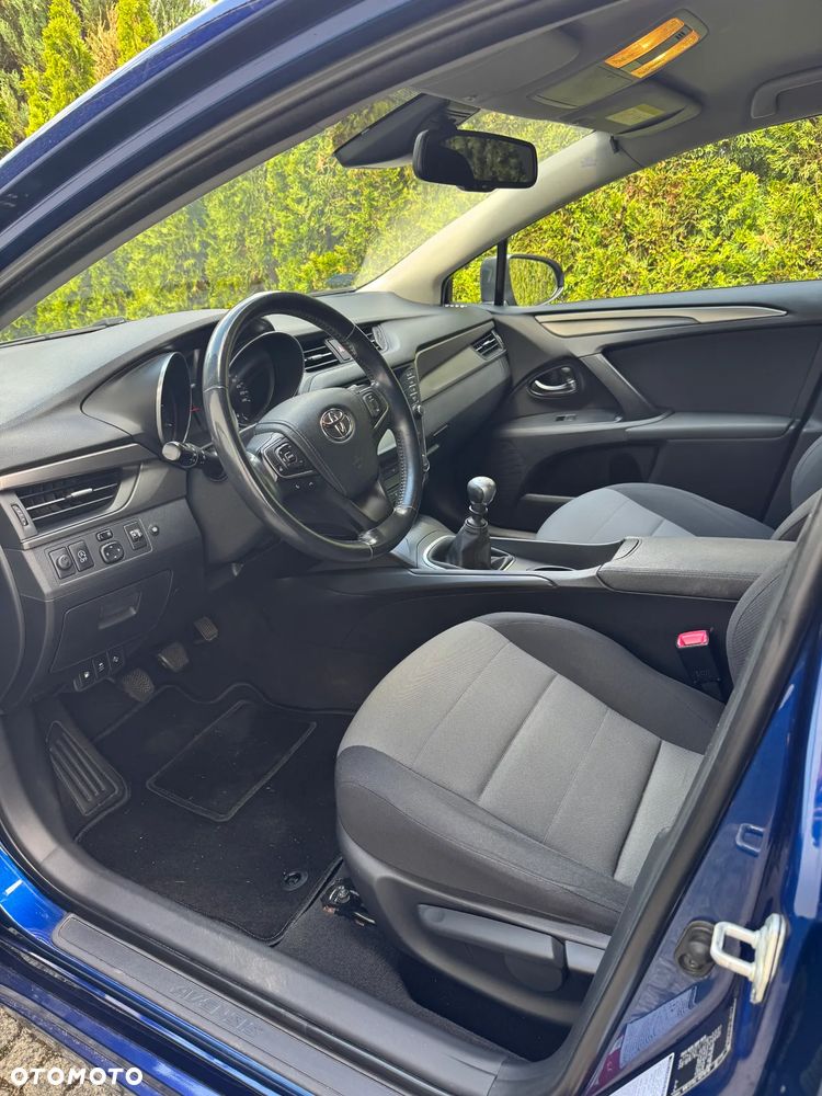 Toyota Avensis 1.6 D-4D Active - 9