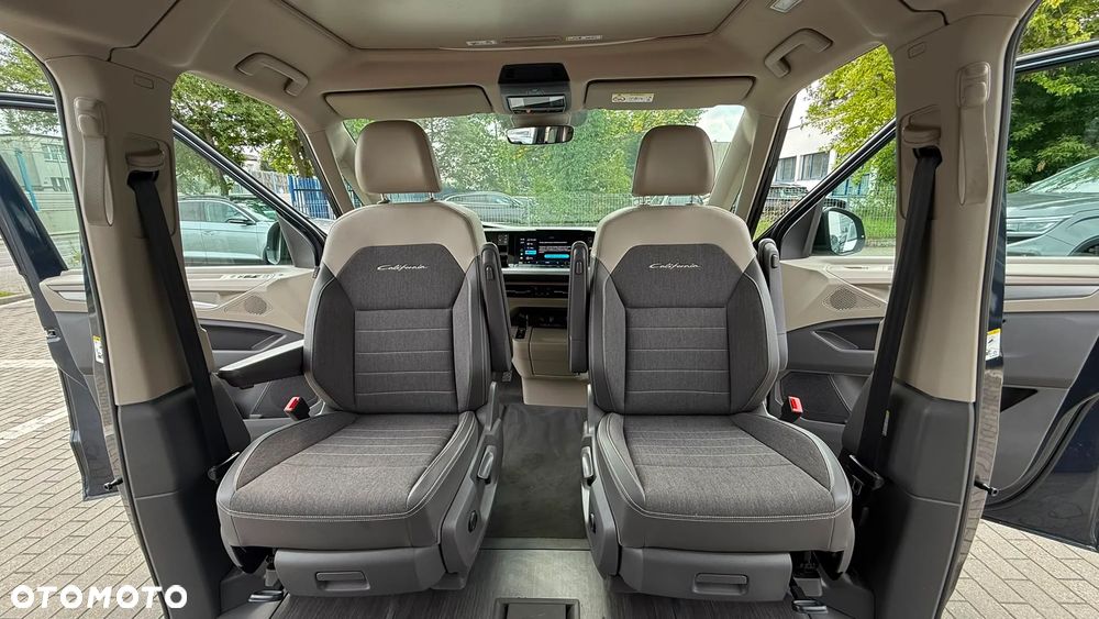 Volkswagen California - 38