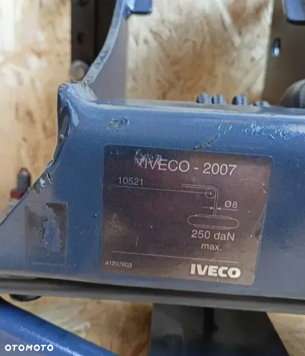 Wieszak winda podnośnik koła zapasowego Iveco DAF MAN Volvo - 2