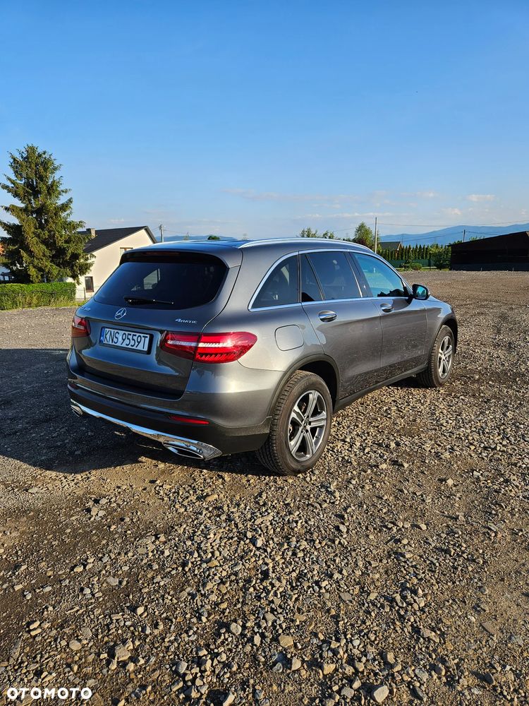 Mercedes-Benz GLC 300 4Matic 9G-TRONIC - 4