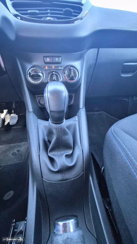 Peugeot 208 1.2 PureTech Signature - 22