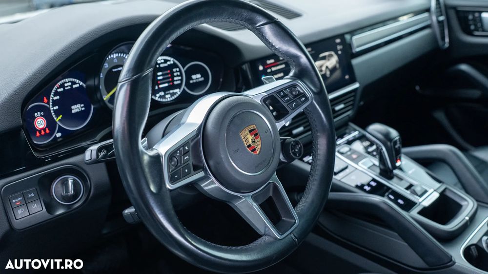 Porsche Cayenne E-Hybrid Tiptronic S - 40