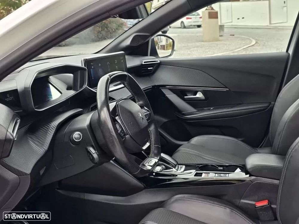 Peugeot e-208 50 kWh GT Line - 19