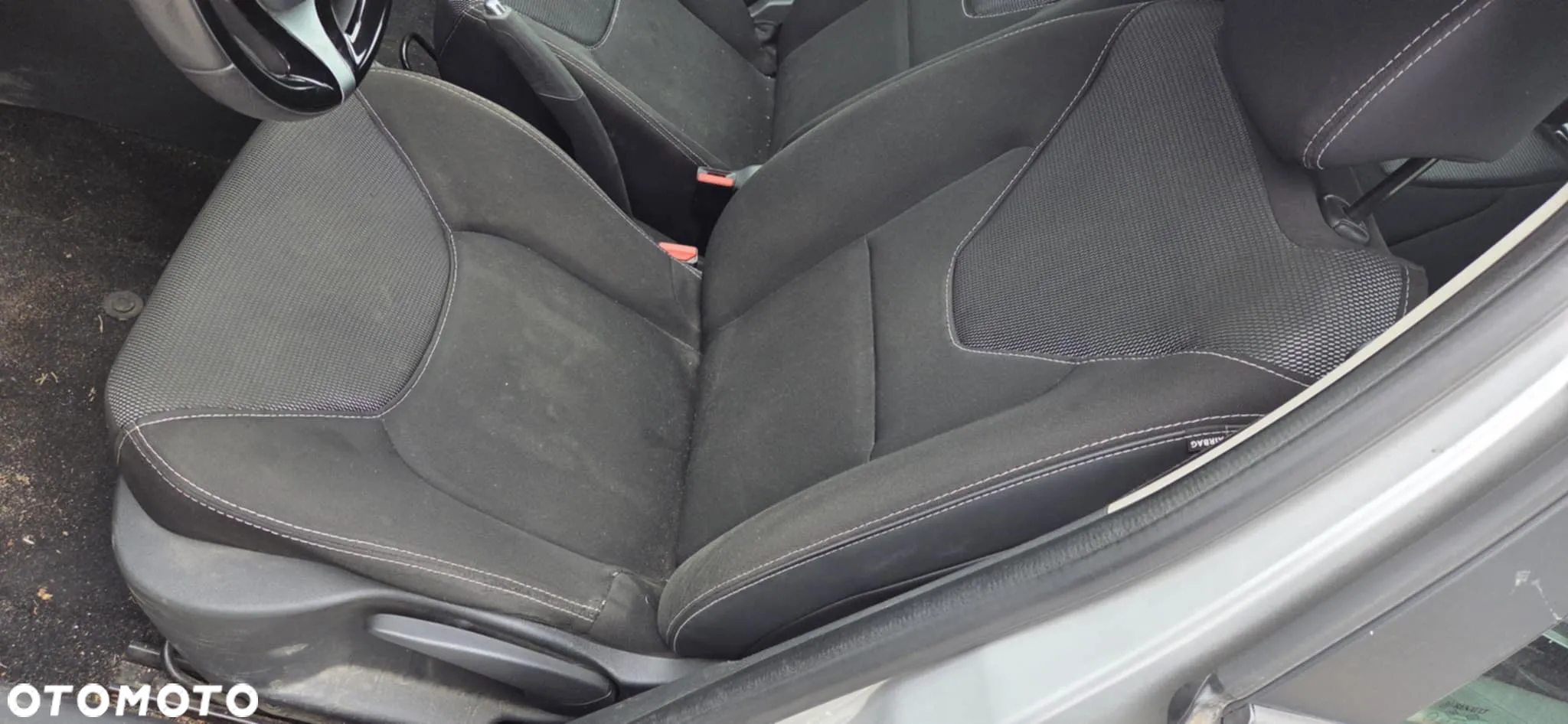 Renault Clio IV kombi fotele przód kanapa pasy sruby przekladka - 3