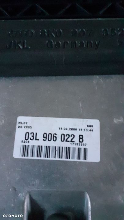 Komputer silnika Audi A4 B8 03L 906 022 B - 2