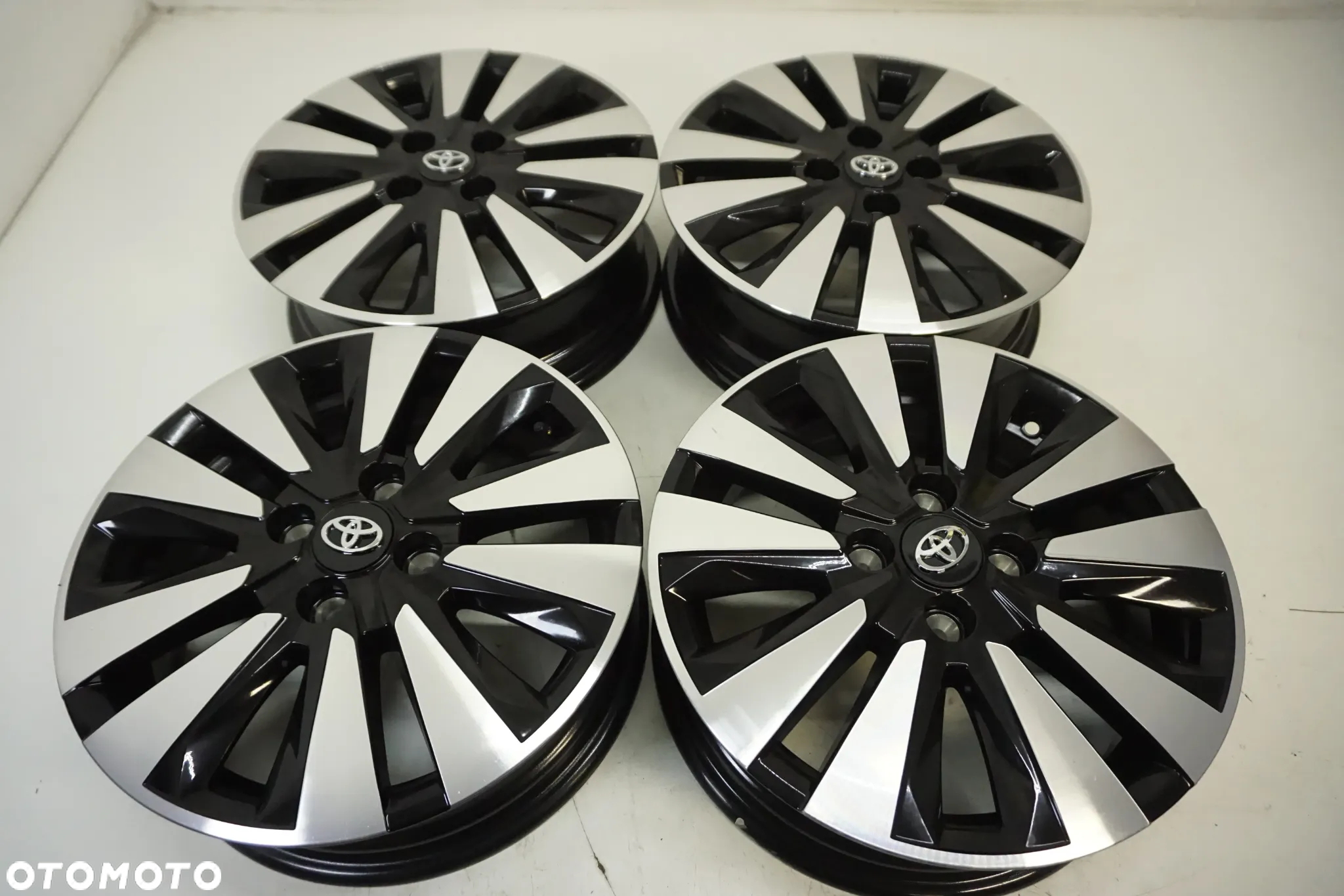FELGI ALUMINIOWE 15 TOYOTA YARIS I-II-III COROLLA IQ AYGO CITROEN C1 PEUGEOT 108 ET39 NOWE - 5