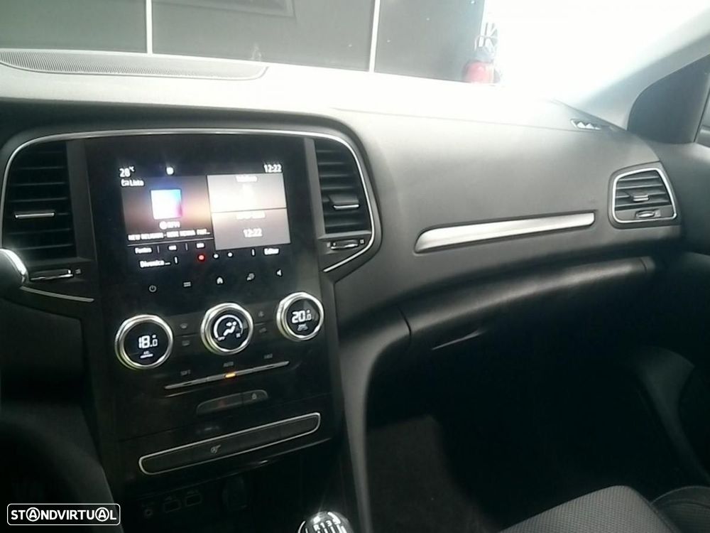 Renault Mégane Sport Tourer 1.5 Blue dCi Equilibre - 4