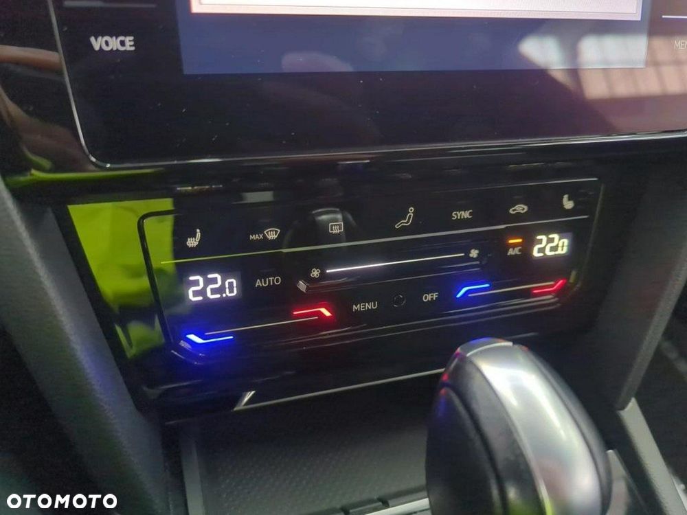 Volkswagen Arteon 2.0 TSI R-Line DSG - 9