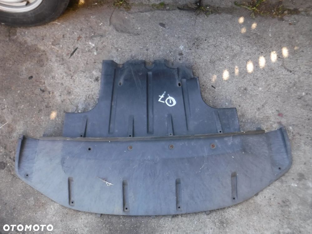 Audi Q7 4L oslona dolna pod silnik stan bdb orginalna  plyta - 2