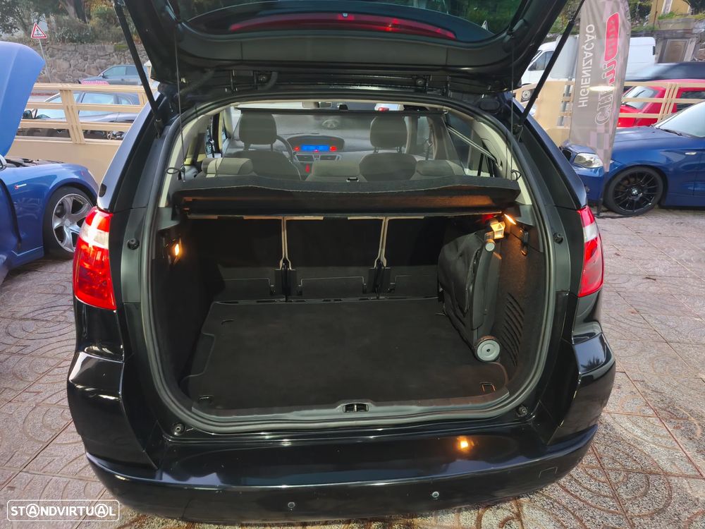 Citroën C4 Picasso 1.6 HDi Exclusive - 32