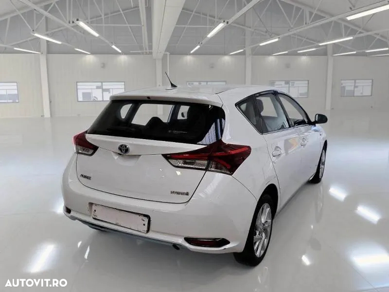 Toyota Auris 1.8 VVT-i Hybrid Automatik Edition - 4