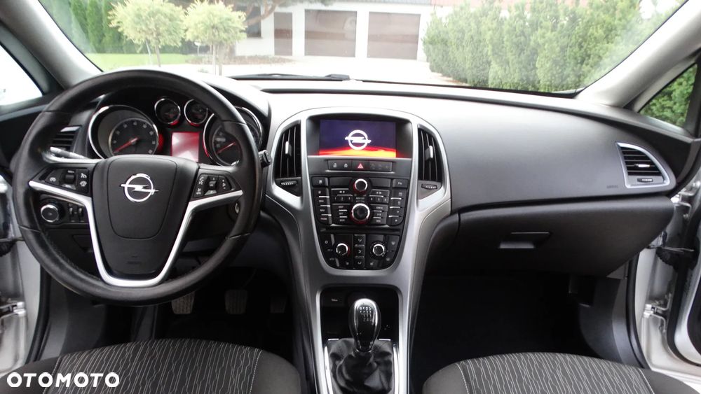 Opel Astra 1.4 T Cosmo - 16