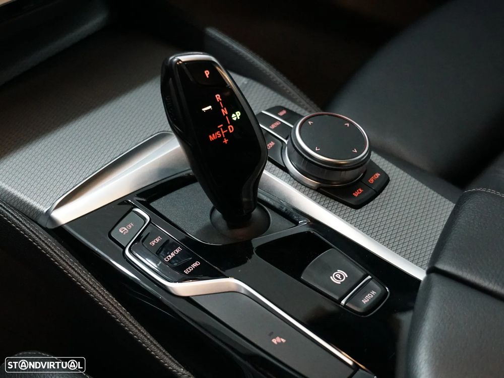 BMW 520 d Pack M Auto - 11