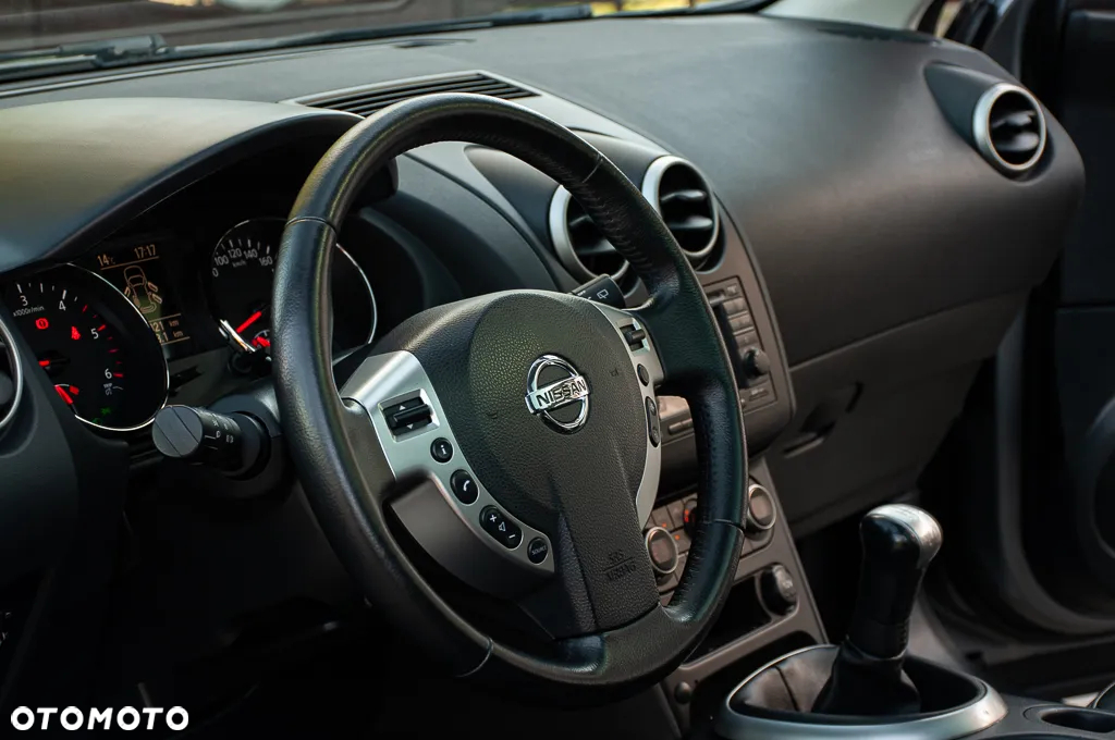 Nissan Qashqai+2 - 24
