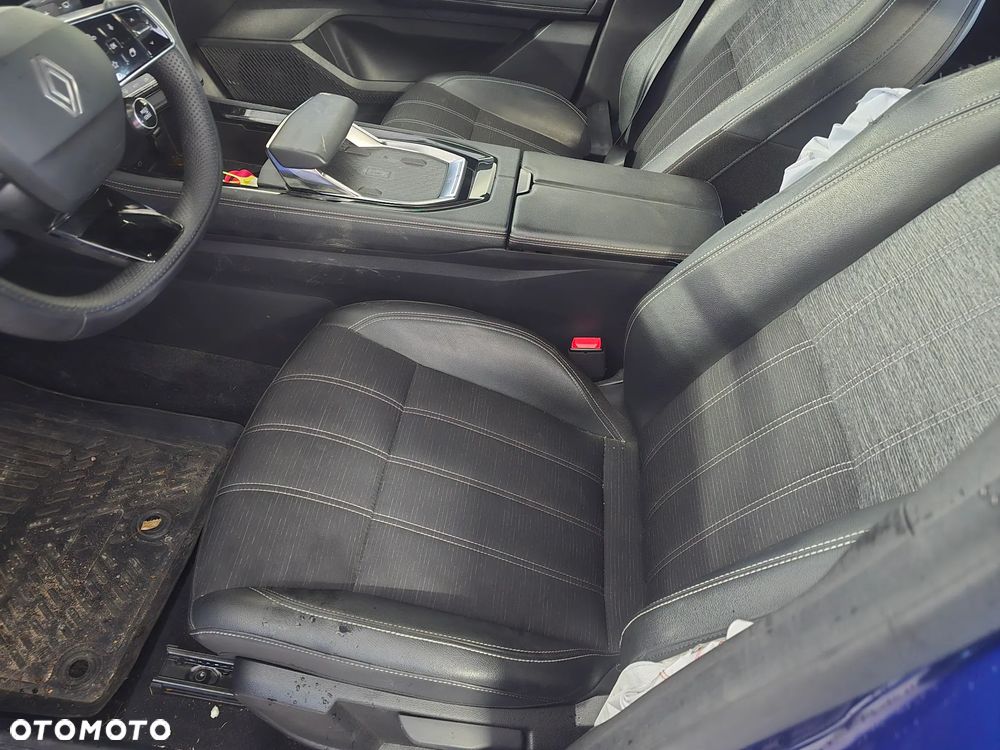 Renault Austral 1.3 TCe mHEV Techno - 24