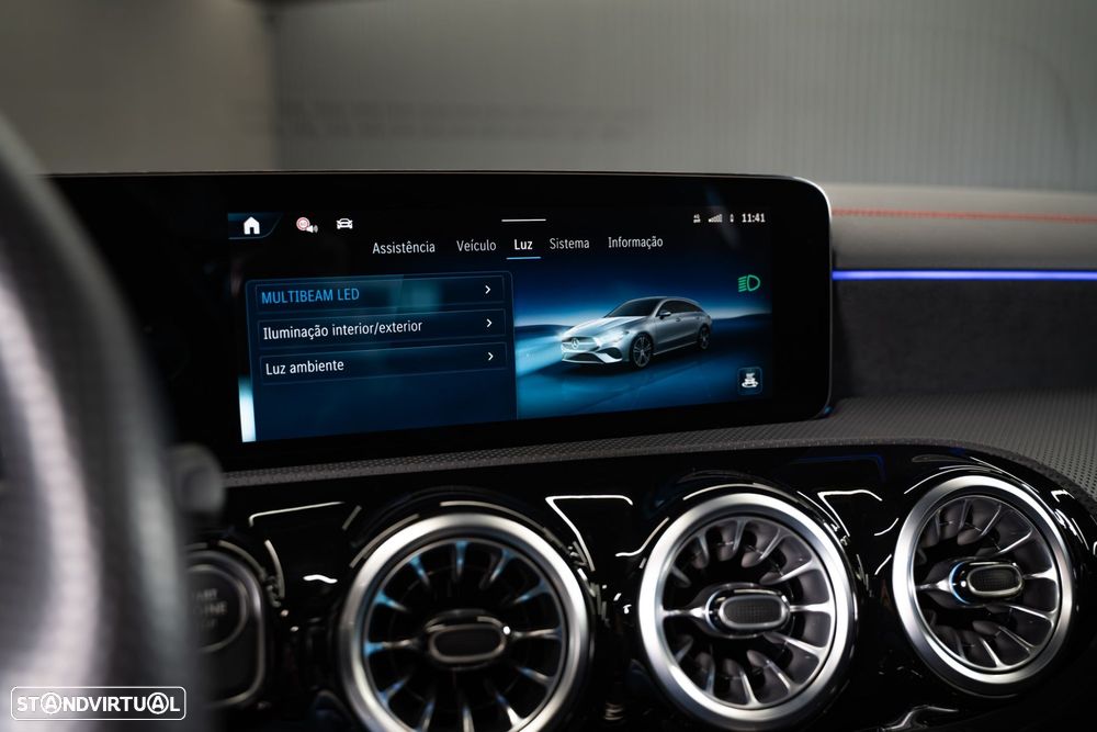 Mercedes-Benz CLA 250 e Shooting Brake AMG Line - 40