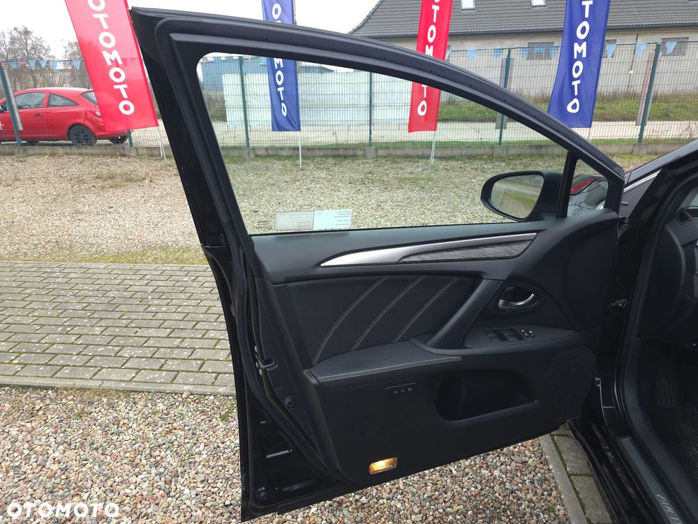 Toyota Avensis 2.0 Prestige MS - 19